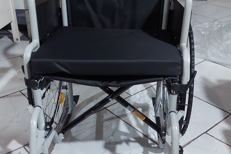  Parceria possibilita cadeiras de rodas e banho a pacientes 