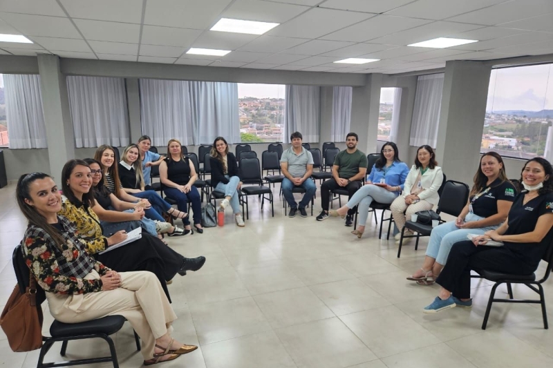 Profissionais de outras regionais visitam Centro Especializado em Reabilitação do C...